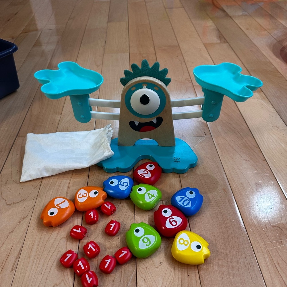 HAPE Wooden Teal Monster Counting Balance Toy - Educational Kids Toy - Picture 1 of 2